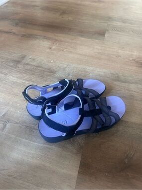Women’s Black Strappy Sandals with Lavender Footbed